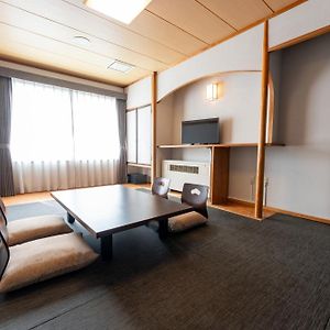Japanese-Style Room